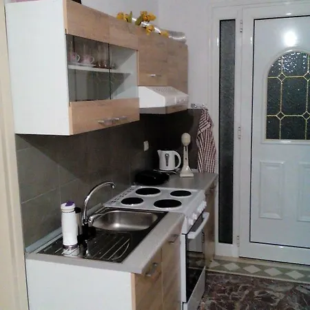 Iordanis Apartment Nea Karvali
